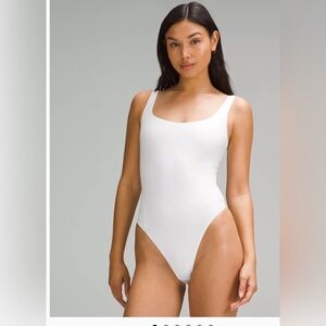Lululemon Wundermost Ultra-Soft Nulu Square-Neck Sleeveless Bodysuit Sz M nwt 09